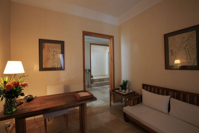 Imagen de los interiores del Hotel La Gazelle D'or. Foto 15