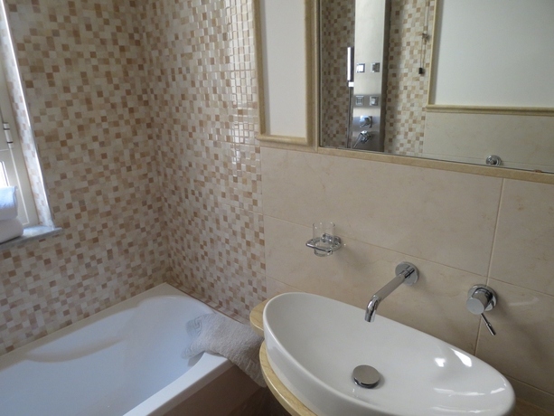 Imagen de la habitación del Hotel La Giara. Foto 6