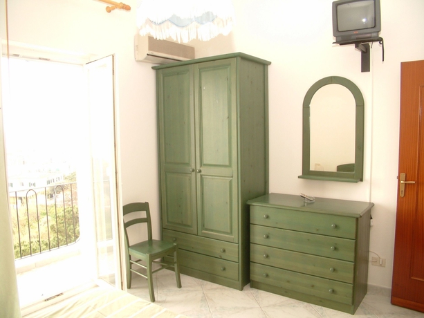 Imagen de la habitación del Hotel La Ginestra. Foto 4