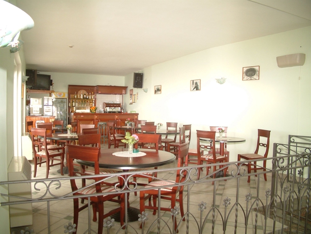 Imagen del bar/restaurante del Hotel La Ginestra. Foto 2