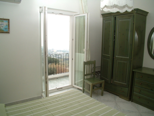 Imagen de la habitación del Hotel La Ginestra. Foto 8