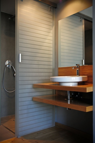 Imagen de la habitación del Hotel La Gioia Modern Designed Studios. Foto 2