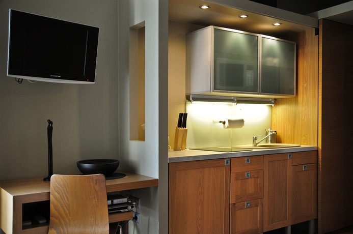 Imagen de la habitación del Hotel La Gioia Modern Designed Studios. Foto 8