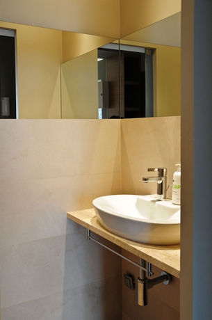 Imagen de la habitación del Hotel La Gioia Modern Designed Studios. Foto 11