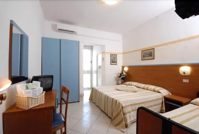 Imagen de la habitación del Hotel La Gioiosa. Foto 10