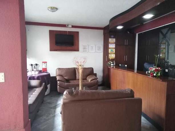 Imagen de los interiores del Hotel La Giralda, Ibarra. Foto 20