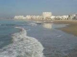 Imagen de los exteriores del Hotel La Giralda, Rota. Foto 10