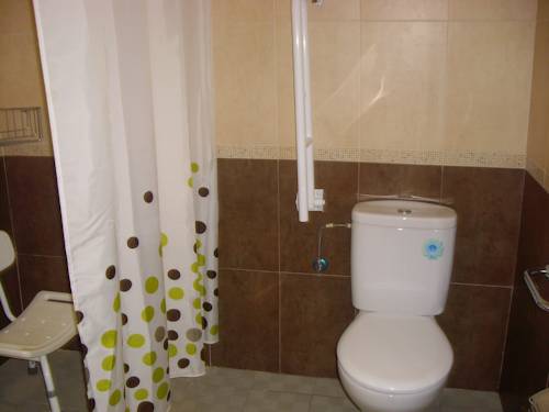 Imagen de la habitación del Hotel La Glorieta, Baños de Montemayor. Foto 6