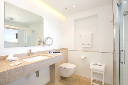 Imagen de la habitación del Hotel La Goleta De Mar - Adults Only. Foto 10