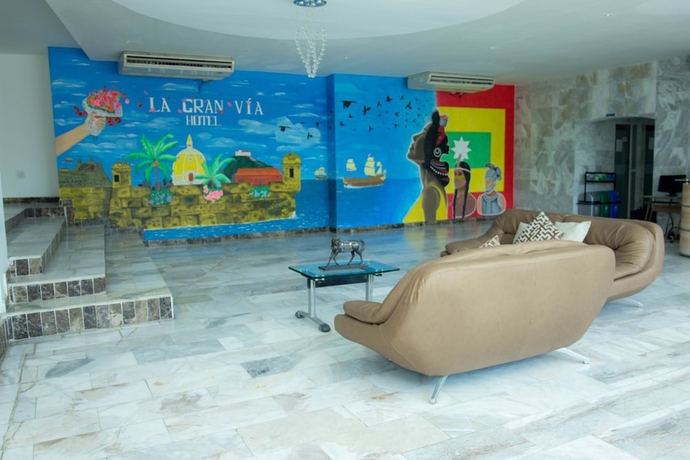 Imagen de los interiores del Hotel La Gran Via. Foto 15