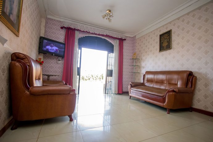 Imagen de los interiores del Hotel La Grand Chez Johnson Muyenga. Foto 18