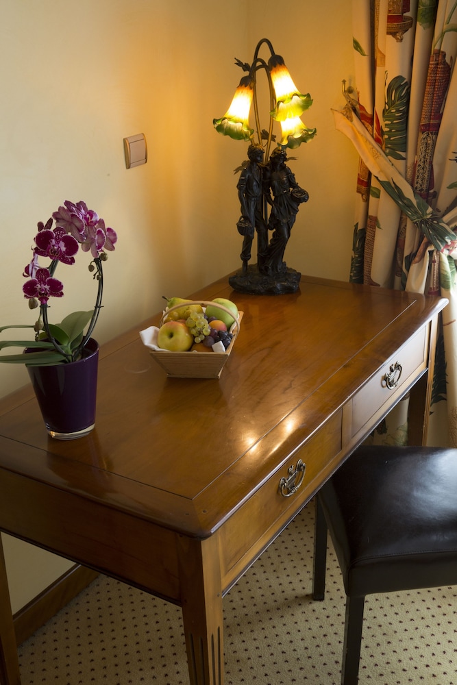 Imagen de la habitación del Hotel La Grange De Conde Chateaux Et Hotels Collection. Foto 3