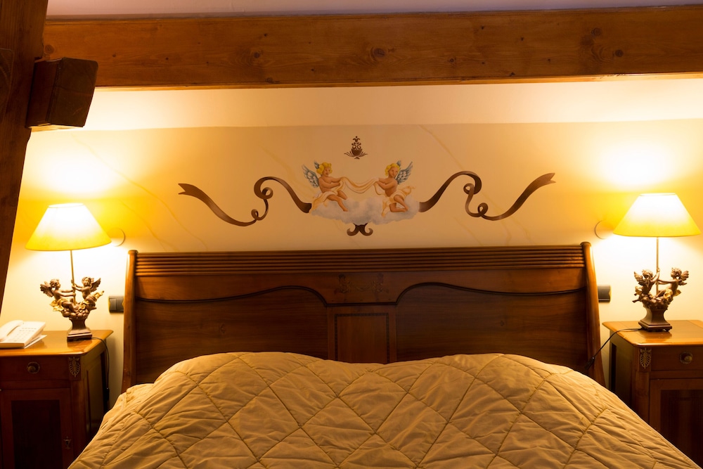 Imagen de la habitación del Hotel La Grange De Conde Chateaux Et Hotels Collection. Foto 13