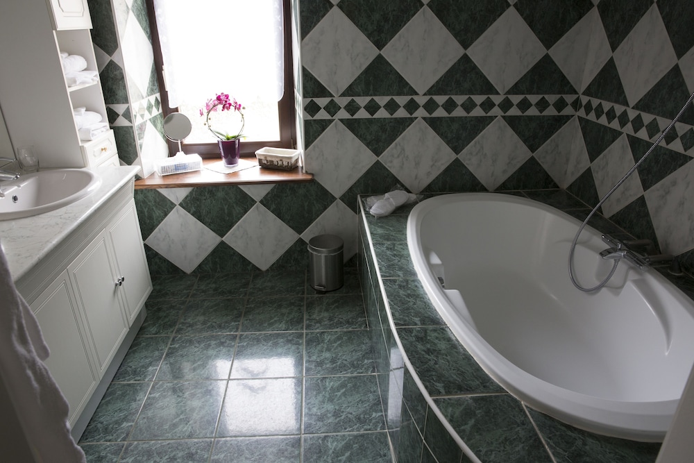 Imagen de la habitación del Hotel La Grange De Conde Chateaux Et Hotels Collection. Foto 19