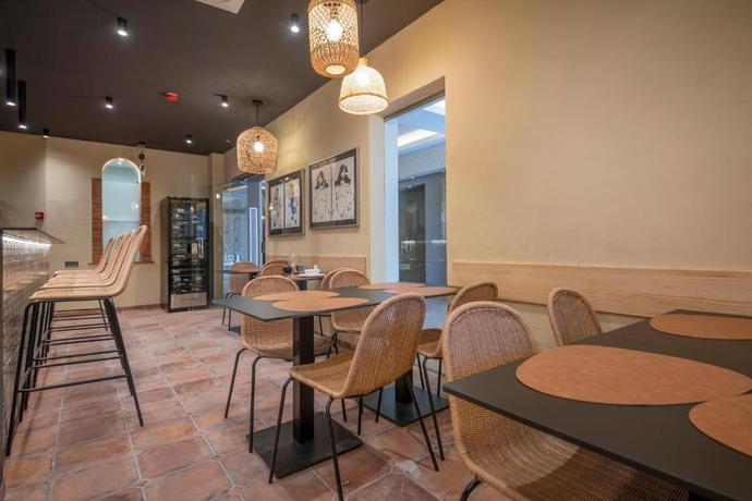 Imagen del bar/restaurante del Hotel La Grava. Foto 2