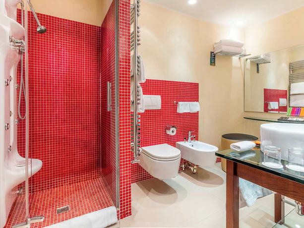 Imagen de la habitación del Hotel La Griffe. Foto 8