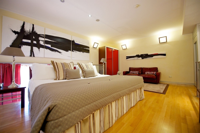 Imagen de la habitación del Hotel La Griffe. Foto 10