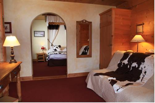 Imagen de la habitación del Hotel La Griyotire. Foto 15