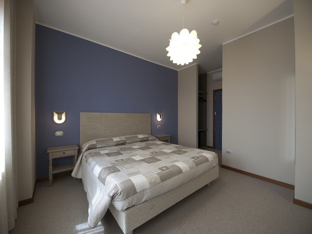 Imagen de la habitación del Hotel La Grotta, San Marino. Foto 4