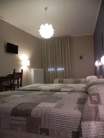 Imagen de la habitación del Hotel La Grotta, San Marino. Foto 8