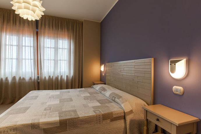 Imagen de la habitación del Hotel La Grotta, San Marino. Foto 14