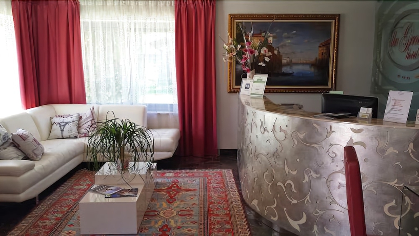 Imagen de los interiores del Hotel La Grotta, Verona. Foto 19