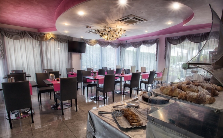 Imagen del bar/restaurante del Hotel La Grotta, Verona. Foto 4