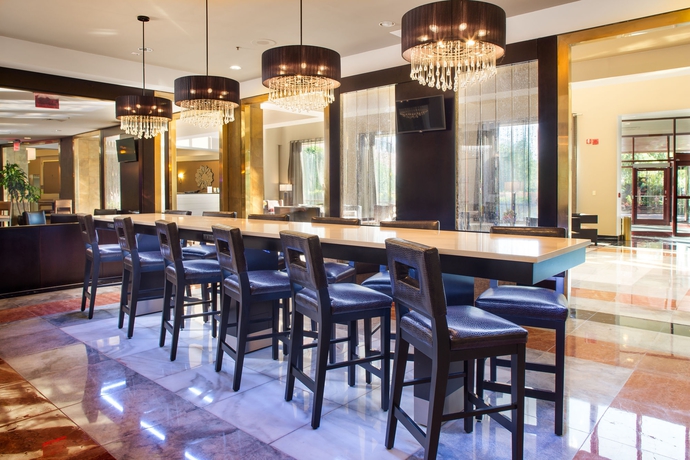 Imagen del bar/restaurante del Hotel La Guardia Plaza Hotel. Foto 3