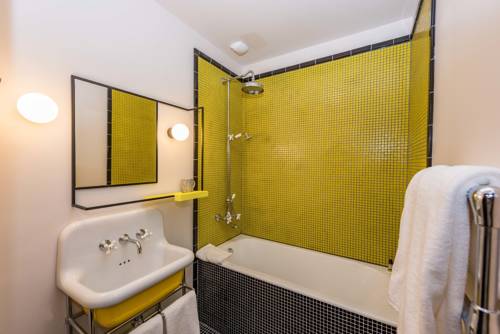 Imagen de la habitación del Hotel La Guitoune. Foto 10