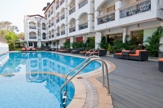 Imagen de la piscina del Hotel La Gulls Court Goa. Foto 21