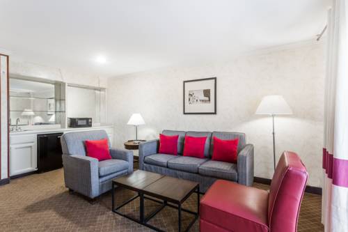 Imagen de la habitación del Hotel La Hacienda San Jose Silicon Valley. Foto 4