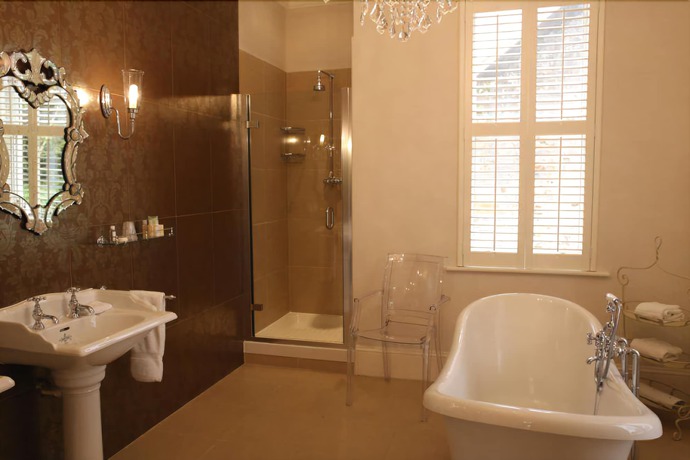 Imagen de la habitación del Hotel La Haule Manor. Foto 3