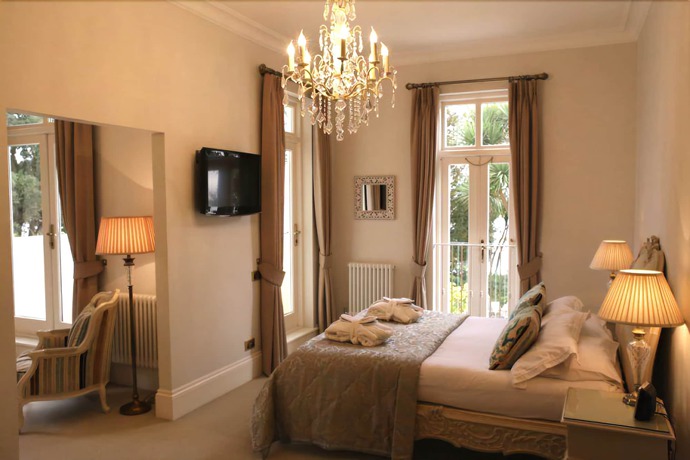 Imagen de la habitación del Hotel La Haule Manor. Foto 4