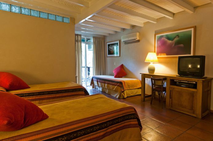 Imagen de la habitación del Hotel La Hoster&iacute;a Caril&oacute; Spa. Foto 11