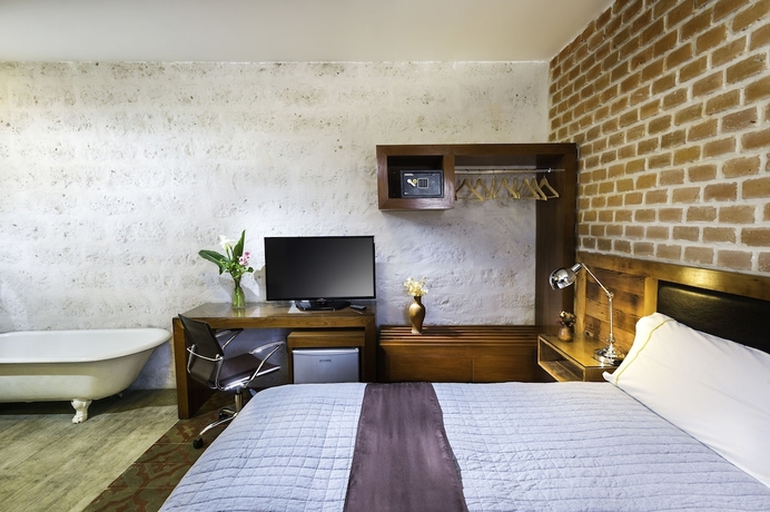 Imagen de la habitación del Hotel La Hostería. Foto 13