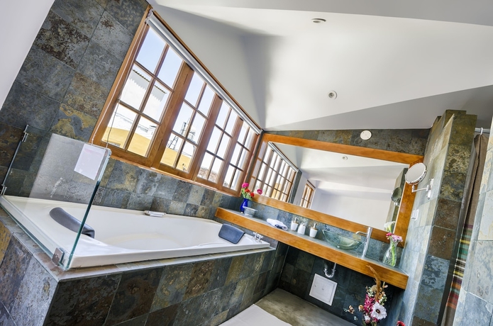 Imagen de la habitación del Hotel La Hostería. Foto 18