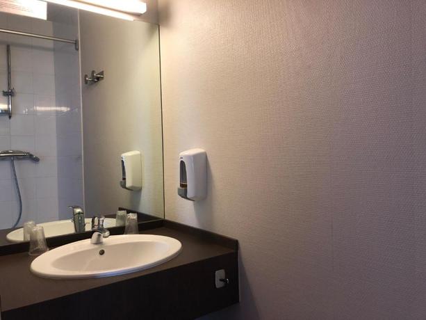 Imagen de la habitación del Hotel La Hourquie Caf&eacute;. Foto 6