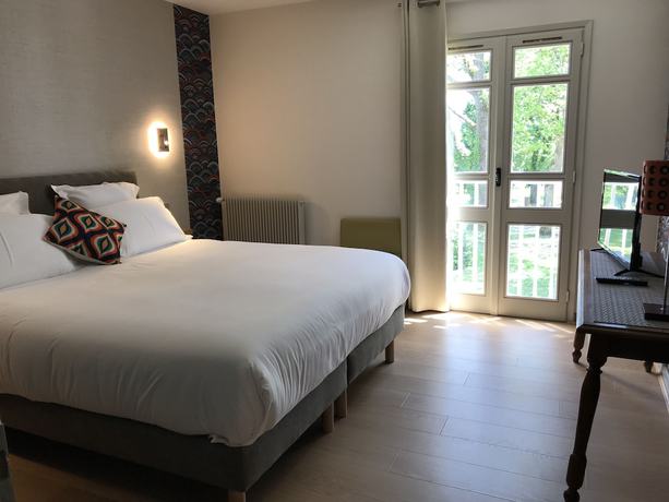 Imagen de la habitación del Hotel La Huchette. Foto 12