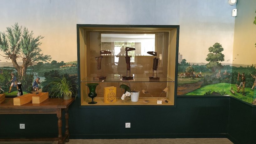 Imagen de los interiores del Hotel La Huchette. Foto 19