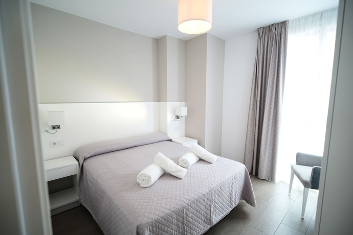 Imagen de la habitación del Hotel La Inmaculada Alojamientos. Foto 12