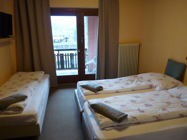 Imagen de la habitación del Hotel La Irmania Pension. Foto 3