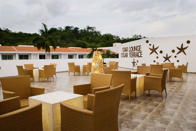 Imagen del bar/restaurante del Hotel La Isla Huatulco. Foto 5