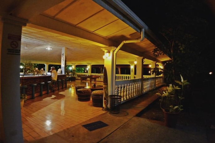 Imagen del bar/restaurante del Hotel La Isla, Playa Palo Seco. Foto 6