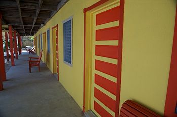 Imagen de la habitación del Hotel La Isla Resort. Foto 10