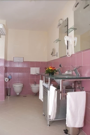Imagen de la habitación del Hotel La Isla Resort, Pontecagnano Faiano. Foto 12