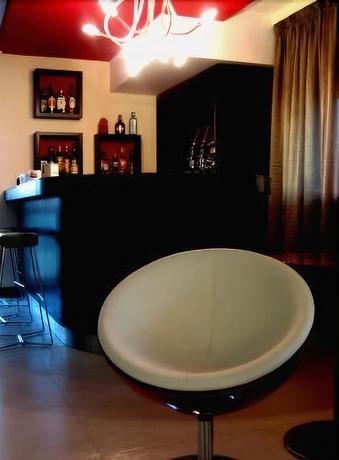 Imagen del bar/restaurante del Hotel La Isla Resort, Pontecagnano Faiano. Foto 6