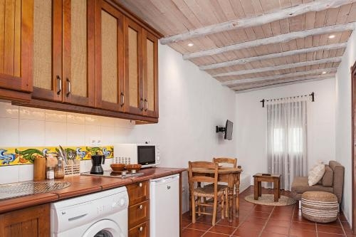 Imagen general del Hotel La Jabega By Conil Home. Foto 4