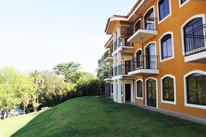 Imagen general del Hotel La Jacaranda Luxury Condos. Foto 1