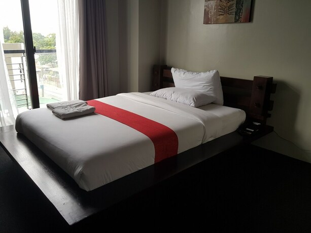 Imagen de la habitación del Hotel La Jenns Hotel And Resto Grill. Foto 8