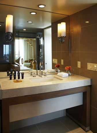 Imagen de la habitación del Hotel La Jolla Curio Collection By Hilton. Foto 6
